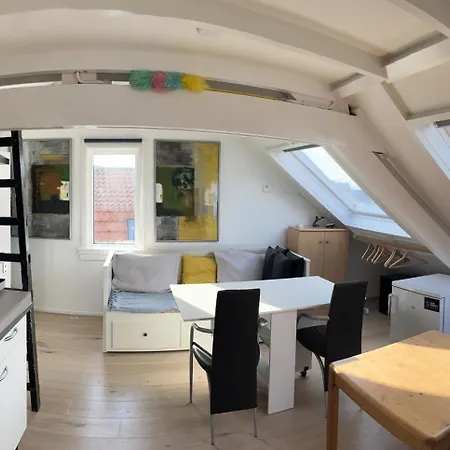 Overnachting Goffert, Eigen Ingang, Eigen Wc En Badkamer, Eigen Keuken *