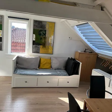 Overnachting Goffert, Eigen Ingang, Eigen Wc En Badkamer, Eigen Keuken * نايميخين